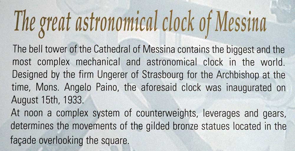 הסבר_על_השעון_האסטרונומי_של_מסינה_-_שלט_על_מגדל_השעון.jpg