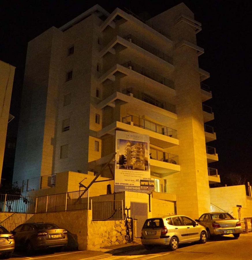 בניה חדשה בחיפה - רחוב עובדיה (צילום: ירון כרמי)