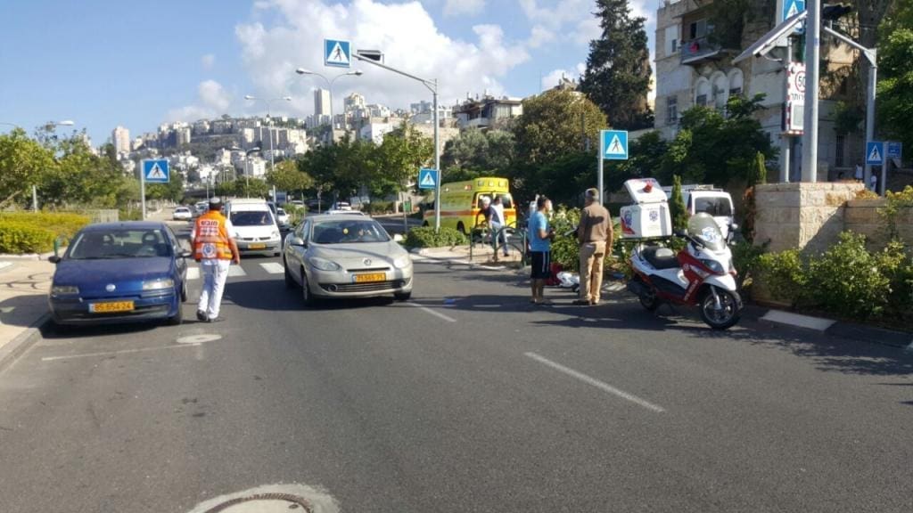 הולך רגל נפגע מרכב ברח' אבן גבירול בחיפה 9/6/2016 (צילום: איחוד הצלה)