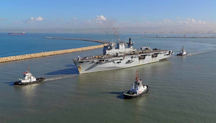 נושאת המסוקים הבריטית HMS OCEAN בנמל חיפה (צילום: ארז סימון – גאודרונס)