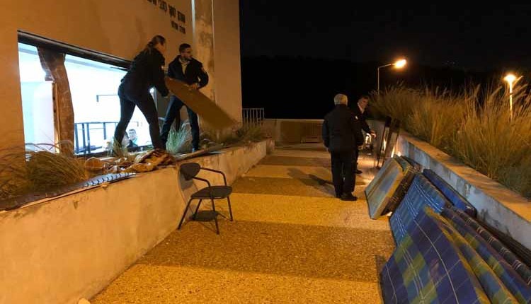 פינוי השתלטות חרדים על מבנה ברמת בגין (צילום – ראובן כהן – דוברות עיריית חיפה)