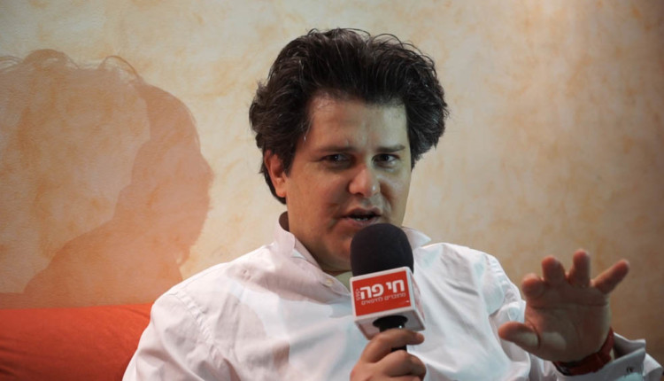 סרג'יו אלאפונט – מנצח ומנהל מוסיקלי – האופרה דון פסקואלה בחיפה (צילום: ירון כרמי)