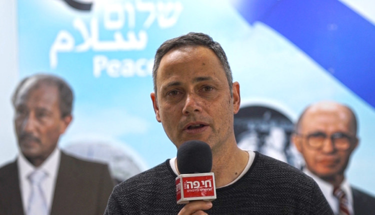 דורון וינברג – מנהל בית הספר טשרניחובסקי בחיפה (צילום – ירון כרמי)