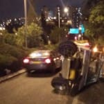 רכב שטח התהפך בדרך ראש מיה בין בין ורדיה לגרנד קניון בחיפה 20/7/2018 (צילום: איגור גלמן)