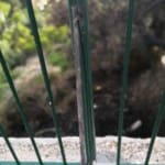 העמוד בו בוצעו עבודות הריתוך – השרפה ברחוב דרייפוס 25/7/2018 (צילום – יעל אריאל)