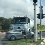 תאונה בצומת מקסים בין משאית בטון לרכב פרטי 05/07/2018 (צילום – ניר הופמן)