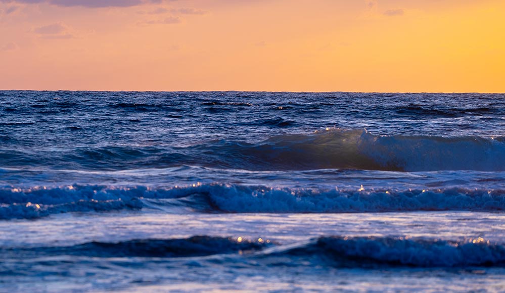 ים סוער (צילום - ירון כרמי)
