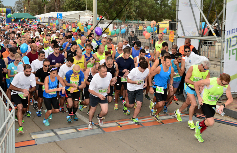 מרוץ חצי מרתוןSAUCONY חיפה (צילום: דוברות עיריית חיפה)
