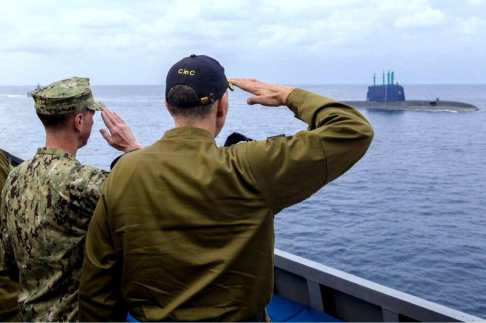 אדמירל ריצ׳רדסון מפקד חיל הים האמריקאי בביקור בחיפה (צילום: דובר צה"ל)