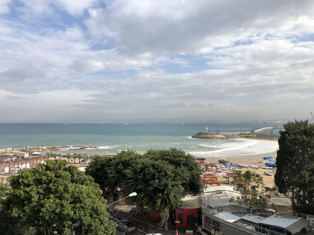 החוף השקט בחיפה - ארכיון (צילום: ירון כרמי)