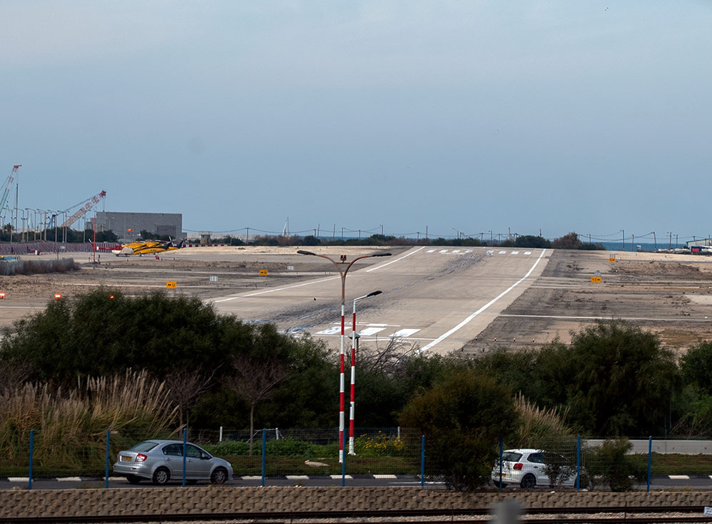 שדה התעופה של חיפה (צילום: ירון כרמי)