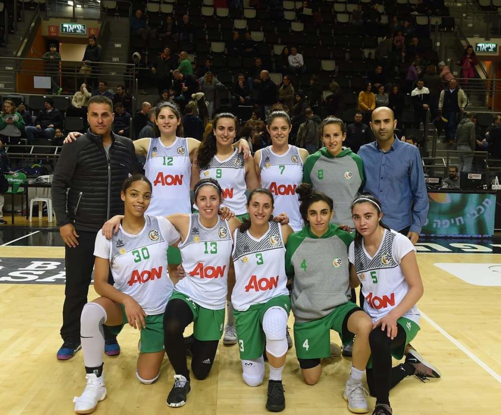 קבוצת הנשים של מכבי חיפה (צילום: נועה נונו)
