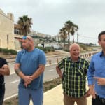 עו"ד דוד עציוני ואדר' הדר בן טובים, גל דרעי ומייקל דבי  בחוף הגולשים – יוברט המפרי (צילום: ירון כרמי)