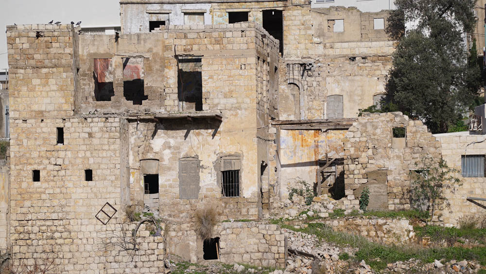 דירת רפאים ברחוב עומר אל כתאב בחיפה (צילום - ירון כרמי)