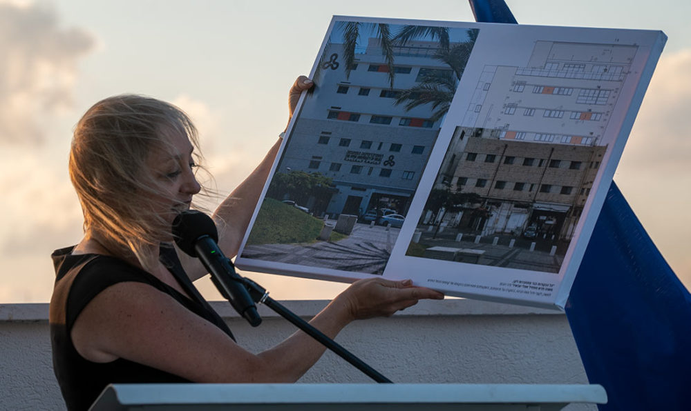 אסנת גץ בטקס פתיחת קמפוס הנמל בחיפה - האוניברסיטה הפתוחה (צילום: ירון כרמי)