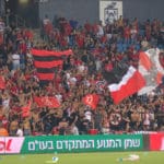 יציע אוהדי  הפועל חיפה בכדורגל (צילום: שי מזור)