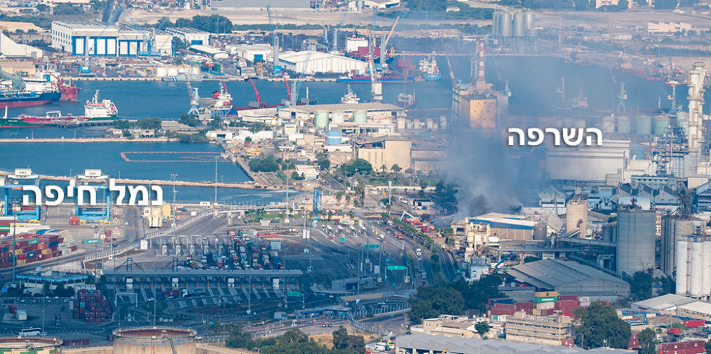 השרפה במפעל שמן - קרבה לנמל חיפה (צילום: ירון כרמי)