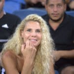 אוהדת הפועל חיפה בכדורגל (צילום: שי מזור)