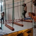 פארק חבלים בקניון שער הצפון בקריית אתא (צילום: ספורט אטרקשן)