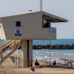 תחנת הצלה 1 בחוף דדו (צילום: ירון כרמי)