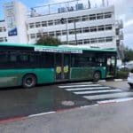 אוטובוס איבד שליטה והחליק בטכניון חיפה (צילום: מתן כרמי)