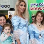 מימין לשמאל: אילנה לוי – מנהלת מרכז ברכ"ה המפעיל את כיתות הלימוד ברמב"ם, רוסול קאדריה, תמר שוחט – אמרכלית ביה"ח "רות" לילדים ברמב"ם, טליה חנוכייב, לייז נאחס – מתנדבת בביה"ח, תבור לנקרי ואמה אבישג ואנה טלשוב – אחות אחראית במחלקת ילדים א' (צילום: פיוטר פליטר, הקריה הרפואית רמב"ם)