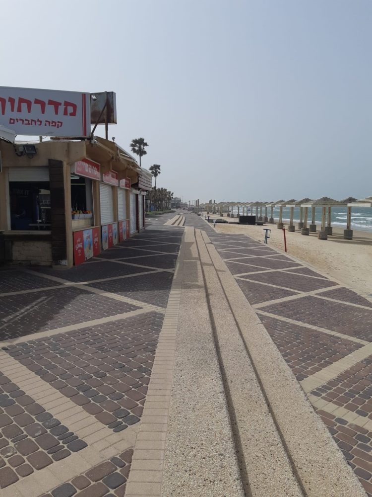 סגר קורונה בחופי חיפה (צילום: חי פה)