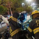 רכב מרוסק בתאונת דרכים קשה ברחוב העצמאות בחיפה במעורבות שני רכבים (צילום: כבאות והצלה)