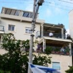 מסיבת מרפסות בנווה שאנן בתקופת סגר הקורונה (צילום: חגית אברהם)