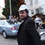 הרב יהודה גינזבורג – משאית השמחה  של חב"ד – ל"ג בעומר בחיפה (צילום: קובי סרור)