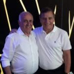 שמשון עידו חלוץ הקבוצה בעבר ואריה שאשא • בית"ר חיפה יעקב מעפילה לליגה ב' – אירוע סיום העונה (צילום: מנשה שמש)