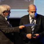 פרופסור אדוארד אבינדר מקבל את עיטור פול האריס – רוטרי הוד הכרמל (צילום: ירון כרמי)