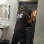 סגירת בית בושת בחיפה (צילום: משטרת ישראל)