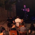 דן תורן בהופעה – תאטרון חיפה – הופעות תחת כיפת השמים בעידן הקורונה (צילום: ירון כרמי)