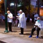 תפילות יום כיפור בשכונת גבעת אורנים בחיפה (צילום: אקי פלקסר)