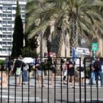הפגנת הדגלים השחורים בחיפה בעת ביקור נתניהו (צילום: חי פה בשטח)