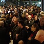 קהל בכניסה לערב הגאלה של עמותת גן הילד (צילום: ירון כרמי)