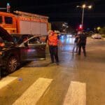 גבר נורה ברכבו – מצבו אנוש – זירת הירי ברחוב זבולון בקריית אתא (צילום: איחוד הצלה)