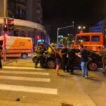 גבר נורה ברכבו – מצבו אנוש – זירת הירי ברחוב זבולון בקריית אתא (צילום: איחוד הצלה)