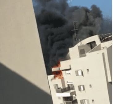 שרפה בנשר (צילום: כבאות והצלה)