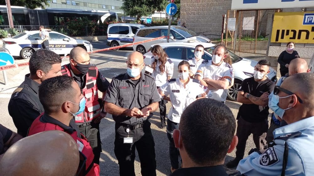 דליפת דלק | הערכת מצב של כוחות ההצלה (צילום: כבאות והצלה)