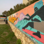גרפיטי – פרויקט עירוני בקריית ים – אמנים מציירים בטיילת החוף איגור מיקוצקי (צילום: ירון כרמי – חי פה)
