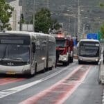מנוע המטרונית עולה באש (צילום: חי פה בשטח)