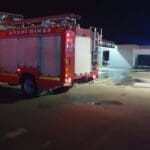 שריפה במוסך בנשר (צילום: כבאות והצלה)
