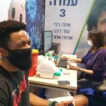 הכדורסלנים מגיעים להתחסן (צילום: דוברות כללית)