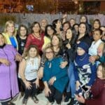 תושבת נוצרייה שהזמינה את חברותיה לארוחת האיפטאר (צילום: המרכז הקהילתי אחווה)
