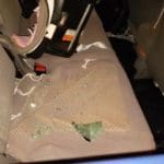 תושב חיפה הותקף באבנים עת שנהג ברכבו (צילום: חי פה)