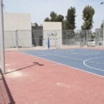 עיריית קרית אתא מקימה מגרש ספורט חדש בביה"ס נועם (צילום: עיריית קרית אתא)