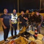 מוריאל מזרחי ואביעד זגה – "מלאכי כוחות הביטחון" אוספים מזון איכותי בחיפה ומכינים פריסה לשוטרים במוקדי המהומות בשטח (אלבום אישי)