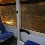 אוטובוס של אגד הותקף באבנים ברחוב שבתאי לוי (צילום: חי פה)